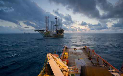 OPEC与IEA两大月报伤口撒盐 11月冻产无望油价急跌